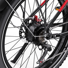 Close-up of a DUOTTS F26 Lite Electric bicycle wheel with gear and chain on a white background